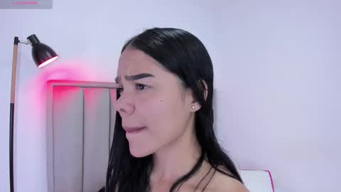 Cris  online show from October 29, 1:29 am