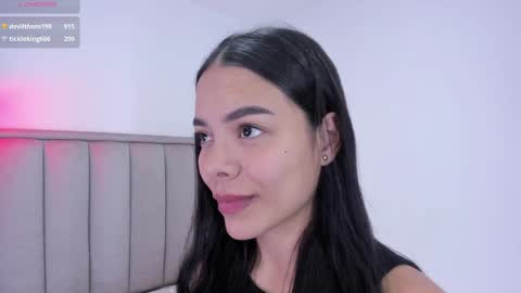 Snapshot of valery__nova chatting on January 12, 3:14 pm Cris online show from January 12, 3:14 pm