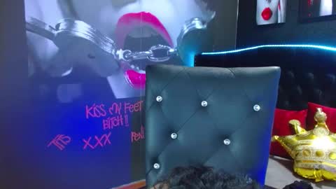 Snapshot of valery_meer_ chatting on December 19, 6:34 pm Valeria online show from December 19, 6:34 pm