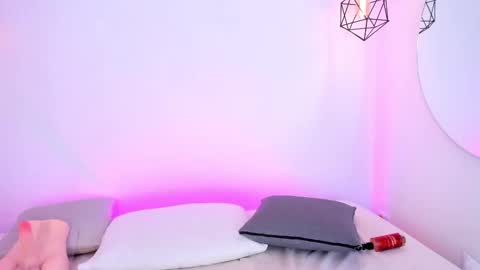 Snapshot of valery_santorini chatting on February 24, 2:37 pm VALERY online show from February 24, 2:37 pm