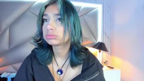 valery_smith15 online show from March 11, 3:47 am