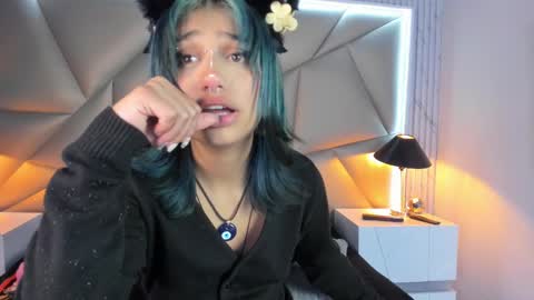 valery_smith15 online show from February 20, 9:44 am