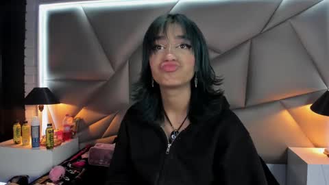 valery_smith15 online show from February 25, 3:09 am