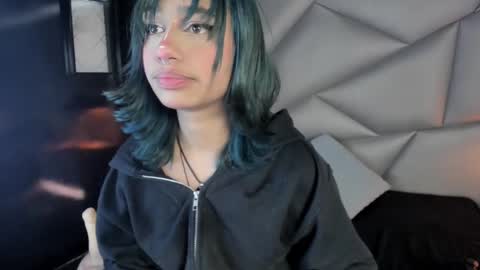 valery_smith15 online show from February 24, 9:21 am