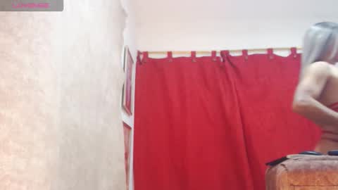 valery_smolls22 online show from February 21, 9:07 pm