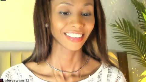 Snapshot of valery_swan1 chatting on December 23, 10:23 pm Valery swan1 online show from December 23, 10:23 pm