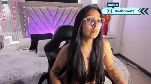 Val online show from January 9, 5:40 pm