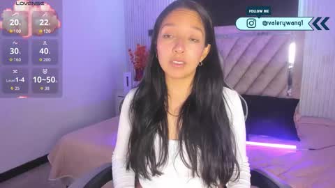 Val online show from November 21, 12:25 pm