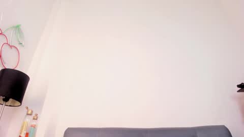 call me Maria online show from March 5, 4:56 am
