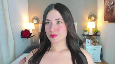 valery online show from December 4, 3:39 am