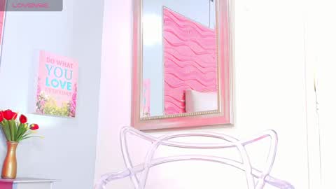 Snapshot of valerynbrown chatting on March 8, 1:39 am valery online show from March 8, 1:39 am