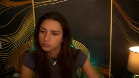 Snapshot of valeryroyale chatting on March 8, 8:55 am Valery online show from March 8, 8:55 am
