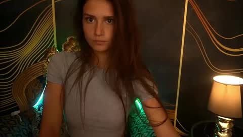 Snapshot of valeryroyale chatting on March 7, 12:01 pm Valery online show from March 7, 12:01 pm