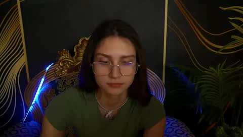 Snapshot of valeryroyale chatting on January 25, 12:37 pm Valery online show from January 25, 12:37 pm