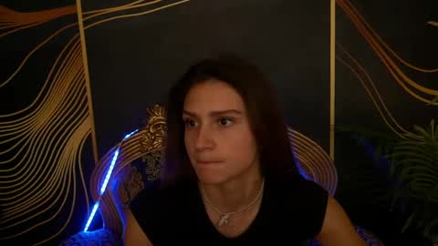 Snapshot of valeryroyale chatting on January 29, 5:35 pm Valery online show from January 29, 5:35 pm