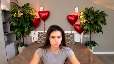 Snapshot of valeryroyale chatting on February 17, 8:09 am Valery online show from February 17, 8:09 am