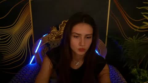 Snapshot of valeryroyale chatting on January 29, 2:32 pm Valery online show from January 29, 2:32 pm