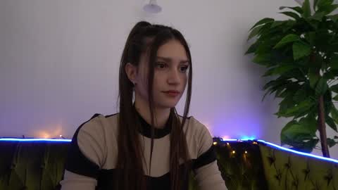Snapshot of valeryroyale chatting on January 28, 2:31 pm Valery online show from January 28, 2:31 pm