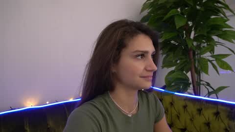 Snapshot of valeryroyale chatting on January 10, 8:07 am Valery online show from January 10, 8:07 am
