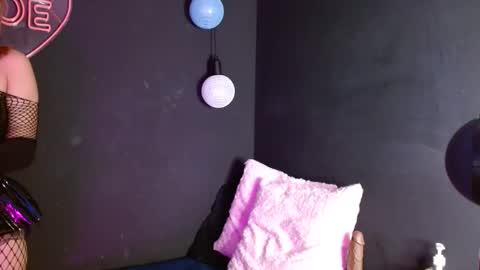 zoe online show from October 3, 1:52 pm