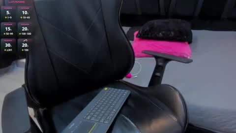 VALKA ROSS online show from December 18, 12:17 am