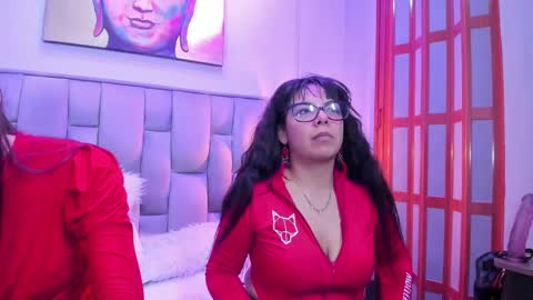 Valkiria and Dione online show from March 1, 12:26 am