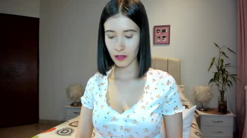 Snapshot of vallejo_macarena chatting on December 17, 2:23 am Macarena online show from December 17, 2:23 am