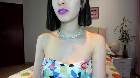 Snapshot of vallejo_macarena chatting on December 4, 1:52 am Macarena online show from December 4, 1:52 am