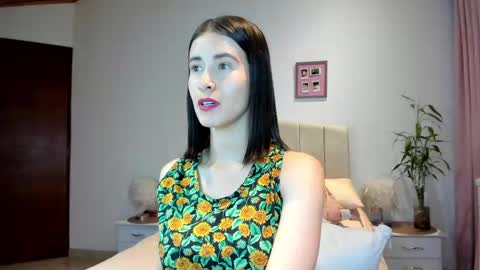 Snapshot of vallejo_macarena chatting on March 3, 1:21 am Macarena online show from March 3, 1:21 am