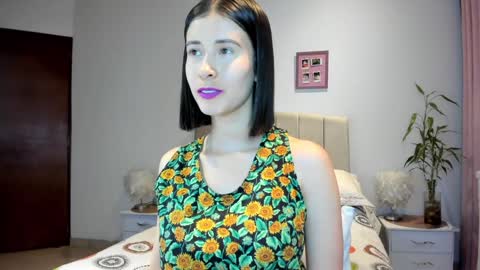 Snapshot of vallejo_macarena chatting on December 18, 2:53 am Macarena online show from December 18, 2:53 am