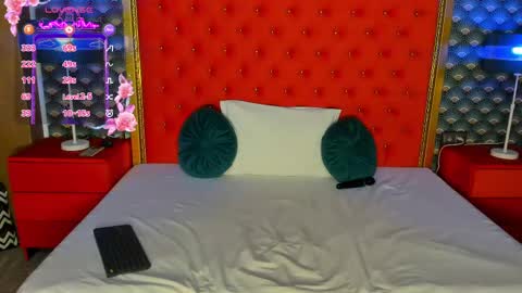 Valerie Val V online show from March 4, 8:24 am