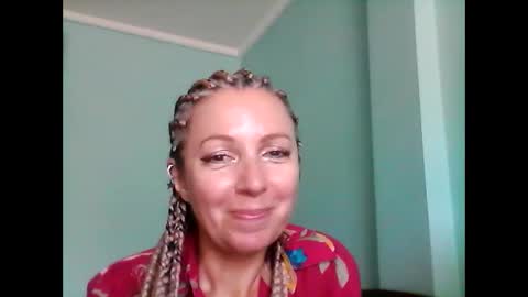 Snapshot of valleriwind chatting on February 10, 9:36 am ValleriWind online show from February 10, 9:36 am