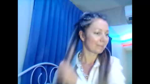 Snapshot of valleriwind chatting on January 27, 3:28 pm ValleriWind online show from January 27, 3:28 pm