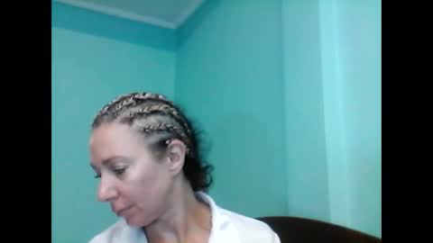 Snapshot of valleriwind chatting on February 17, 1:00 pm ValleriWind online show from February 17, 1:00 pm