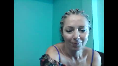 Snapshot of valleriwind chatting on February 19, 12:33 pm ValleriWind online show from February 19, 12:33 pm