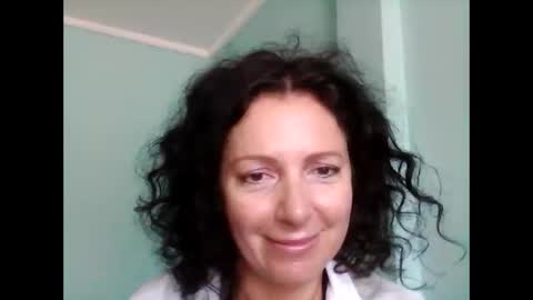 Snapshot of valleriwind chatting on March 9, 5:44 am ValleriWind online show from March 9, 5:44 am