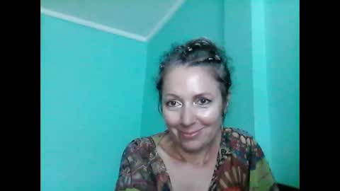 Snapshot of valleriwind chatting on February 3, 3:20 am ValleriWind online show from February 3, 3:20 am