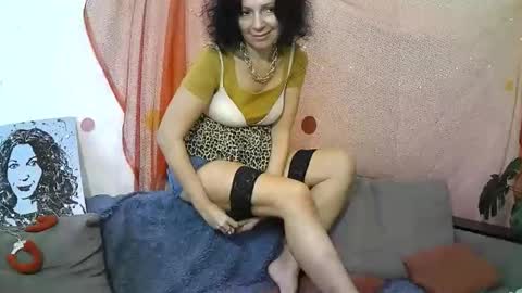 Snapshot of valleriwind chatting on September 16, 3:08 am ValleriWind online show from September 16, 3:08 am