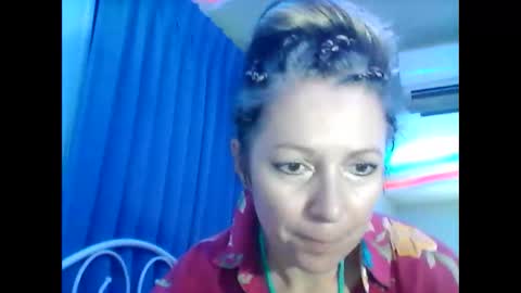 Snapshot of valleriwind chatting on January 28, 1:27 pm ValleriWind online show from January 28, 1:27 pm