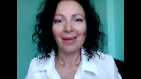Snapshot of valleriwind chatting on March 11, 12:44 am ValleriWind online show from March 11, 12:44 am