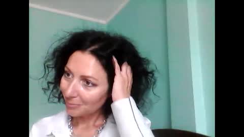 Snapshot of valleriwind chatting on March 7, 2:04 am ValleriWind online show from March 7, 2:04 am