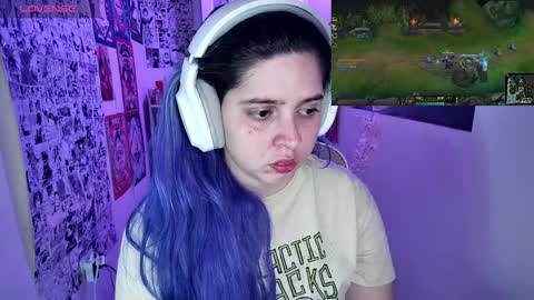 Snapshot of vallolet1_ chatting on September 20, 12:02 am Im Violet online show from September 20, 12:02 am