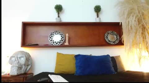 Valu online show from November 5, 7:49 pm