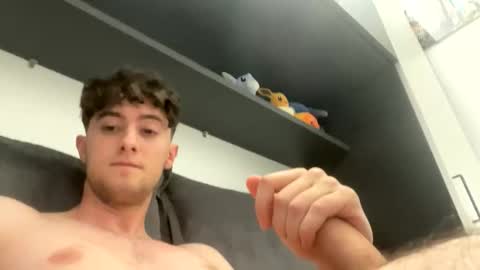 valuxo009 online show from May 10, 8:37 pm
