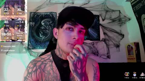 david guzman i model independenthelp me with a thumbs up online show from October 10, 3:12 am