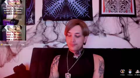 david guzman i model independenthelp me with a thumbs up online show from October 26, 3:18 am