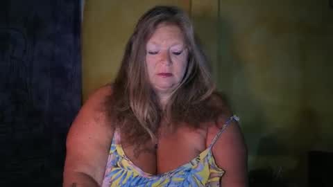 vampwoman online show from April 3, 6:53 am