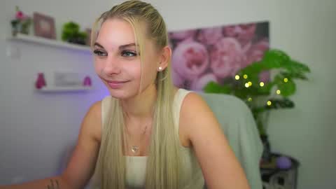 Vanda Lust online show from October 17, 10:19 am