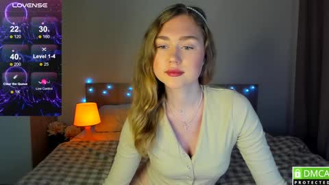 Snapshot of vanessa_maes chatting on January 11, 11:46 pm Vanessa Maes online show from January 11, 11:46 pm