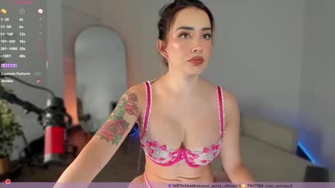 vanessa sexxy online show from January 16, 1:37 am
